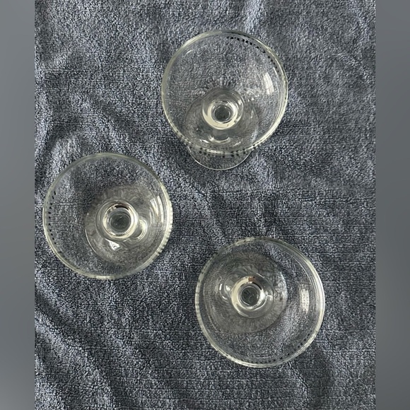 Set of 3- Coupe Glasses - Picture 5 of 7